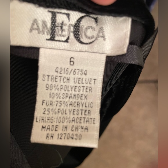 Velvet Ruched Side Slit Dress with Faux Fur Cuffs - Picture 4 of 4